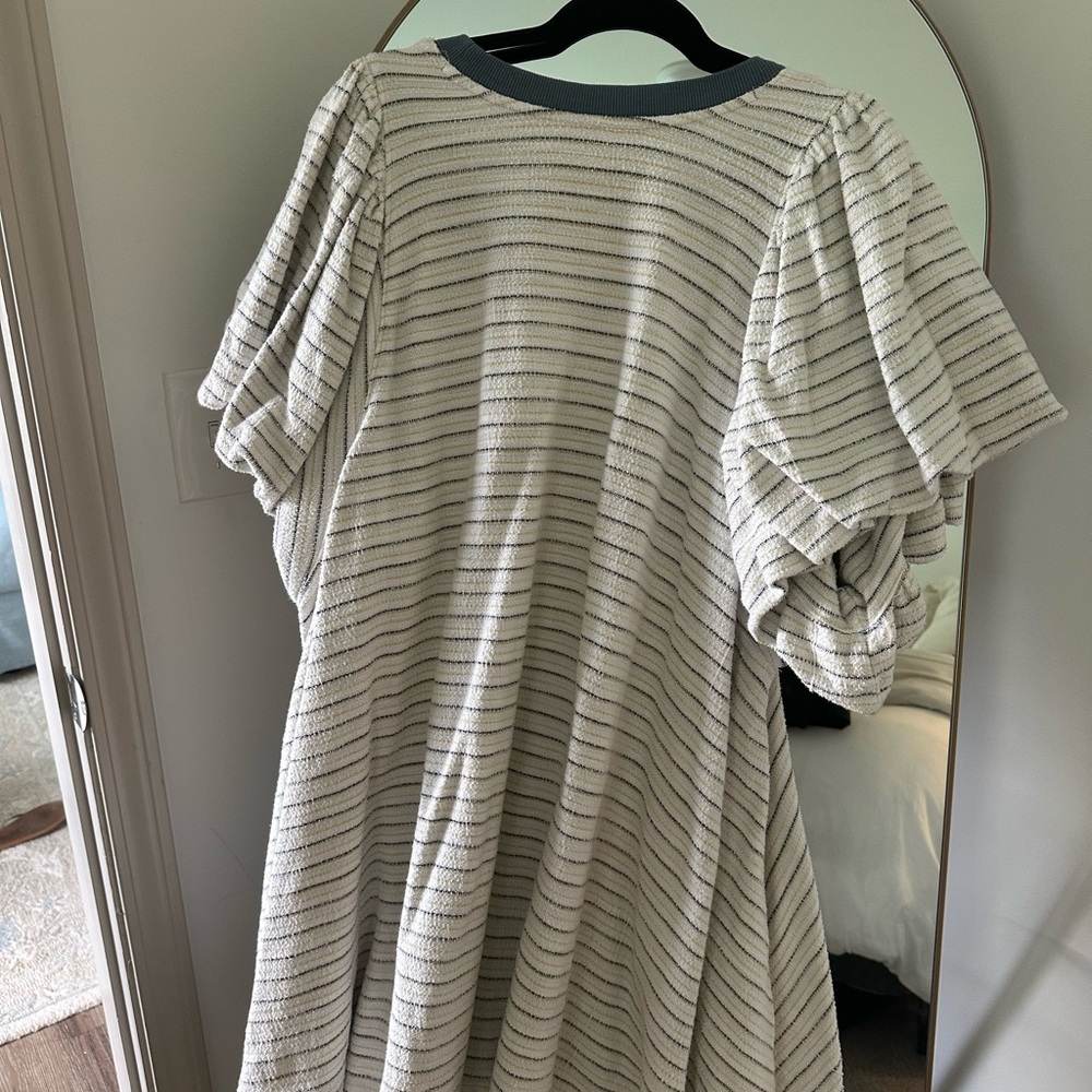 Women's Cream Striped Short-Sleeve Dress with Gray Trim - Picture 3 of 3